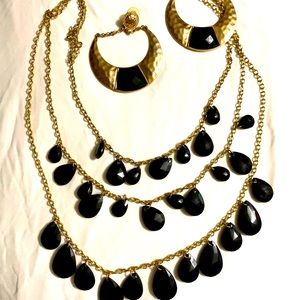 Black and gold tone 3 strand necklace and earrings set